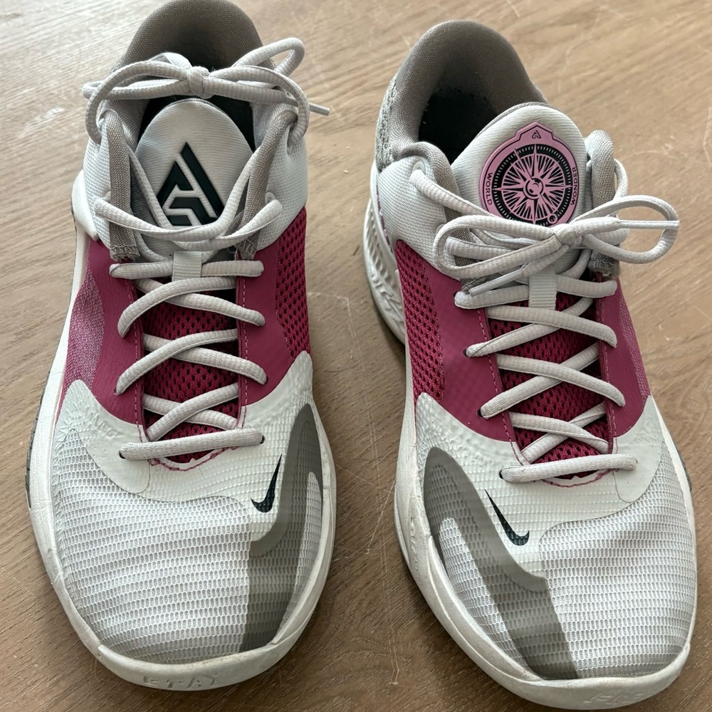Nike Zoom Freak 4, Men’s Pink and White Athletic Shoes
